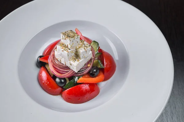 Gemüse Salat Fleisch Fisch Champignons Käse — Stockfoto