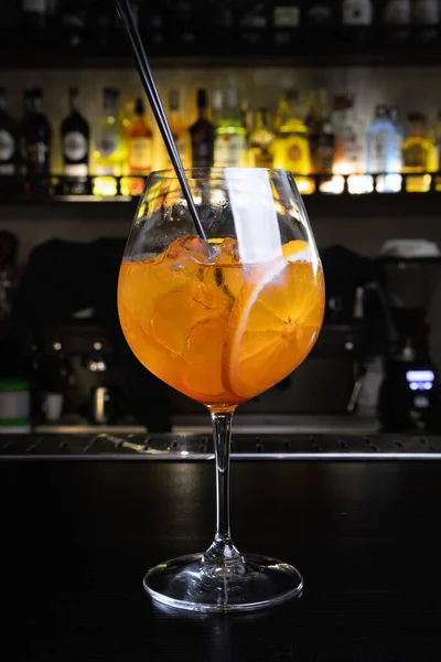 Jeringa Cóctel Aperol Mostrador Bar — Foto de Stock