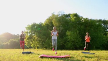 kick boks eğitim, açık olan gençlerin grup