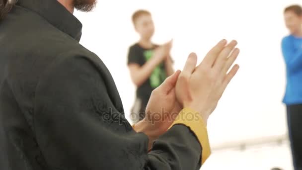 Hand of the master Wushu. Closeup. — Stock Video