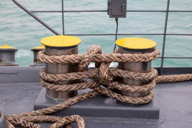 Baba ve Feribot Tekne ipi.