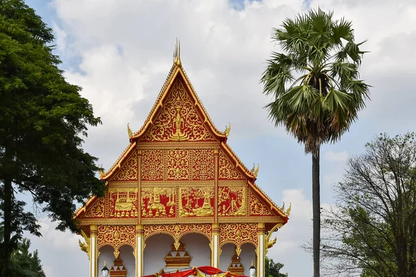 Pha That Luang or The Great Stupa es una visita obligada de Laos — Foto de Stock