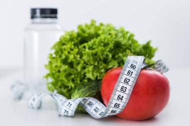 Sebze ve su ile diyet, şerit metre