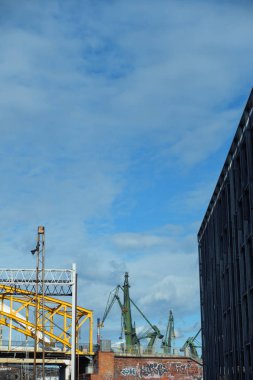 Şehir manzarası, şehir ve sanayi