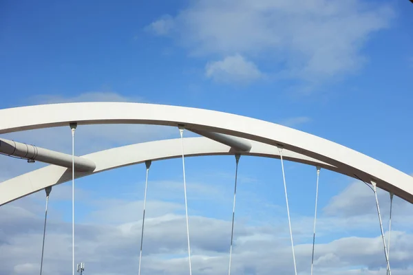 Pont moderne blanc — Photo