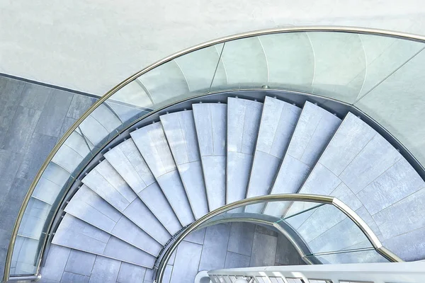 Moderna escalera de caracol de oficina horizontal Imagen De Stock