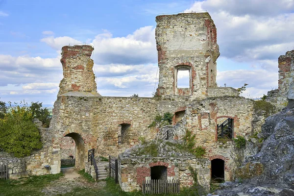 13. yüzyıl Gotik kale Boskovice harabe Ortaçağ değirmen