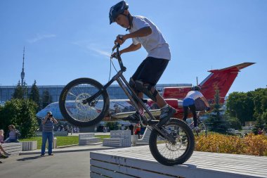 Bisiklet akrobasi Moskova Fuar