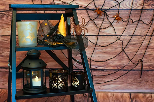 Aranha, velas e decoração de Halloween Fotos De Bancos De Imagens