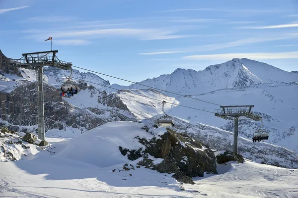 Ischgl Österrike December 2017 Vintern Resort Och Skidbackar Mellan Bergen — Stockfoto