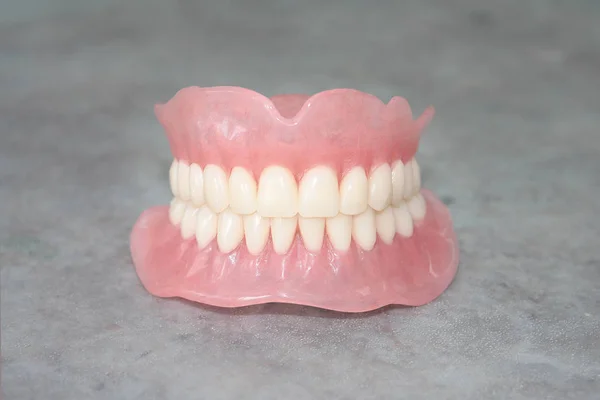 Removable full dentures — Stock Photo, Image
