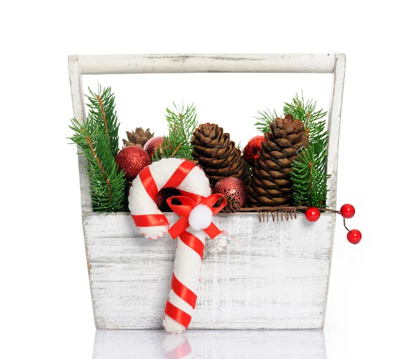 Koszyk świątecznych dekoracji — Zdjęcie stockowe