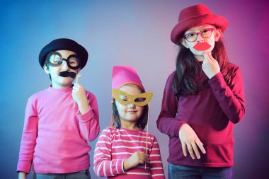 komik karnaval portre