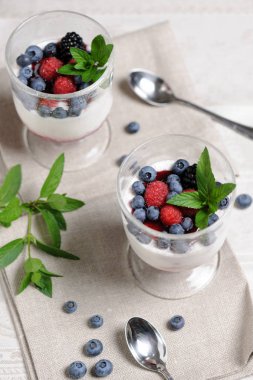 İtalyan tatlı panna cotta