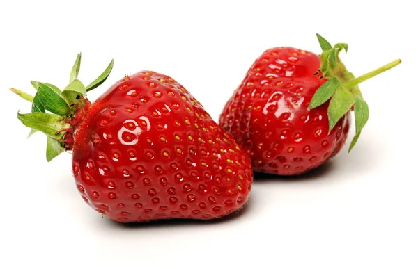 两个成熟的草莓 — 图库照片