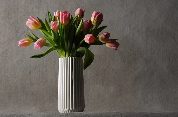 Vase Avec Belles Tulipes Roses — Photo