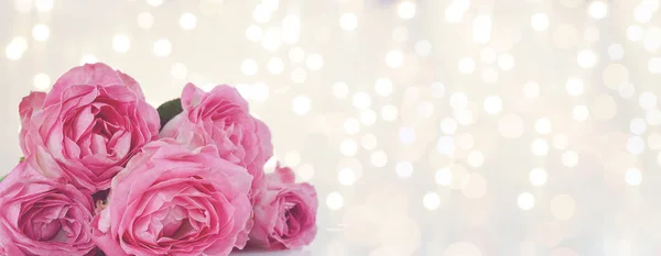 Bellissimo bouquet di rose rosa — Foto Stock