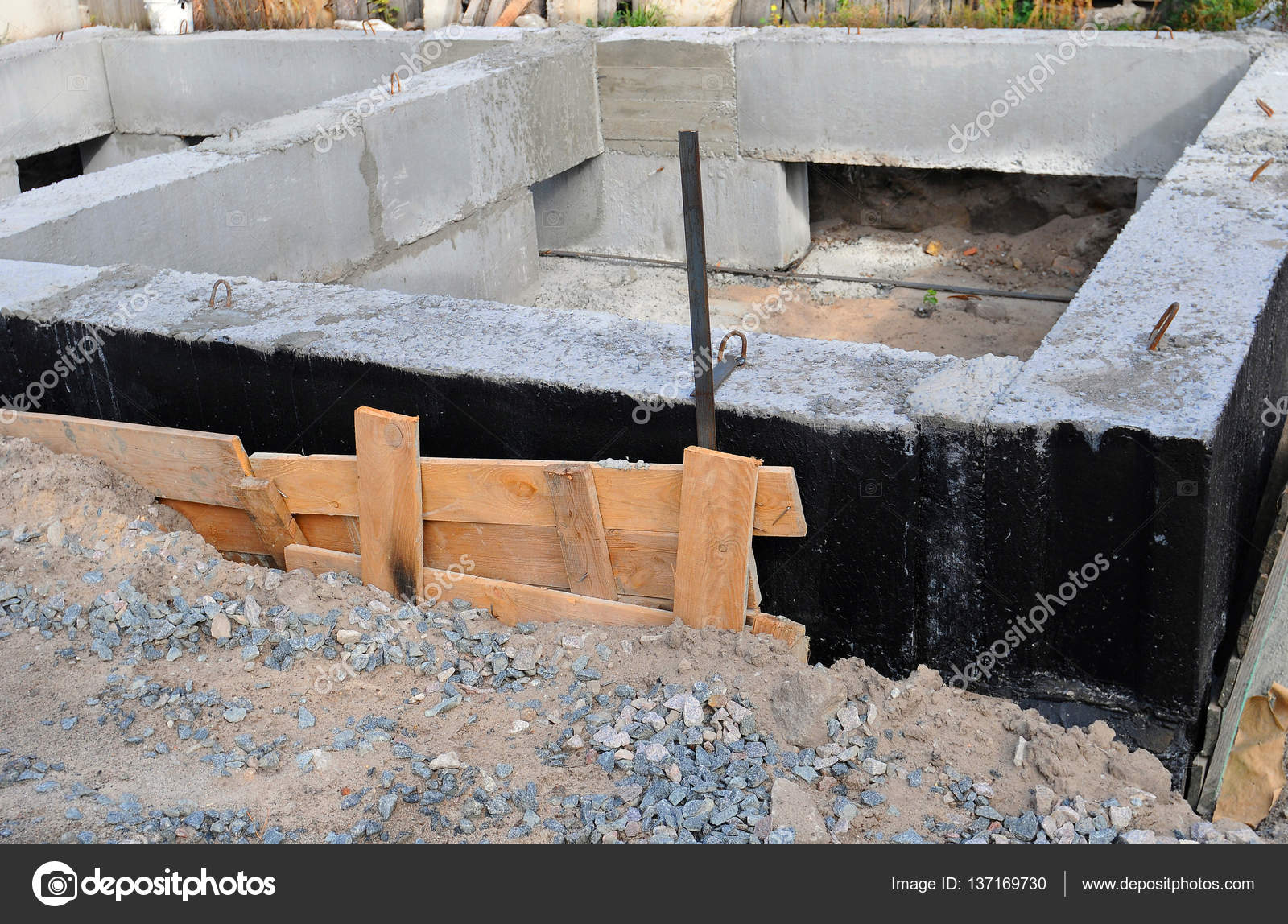 Waterproofing foundation bitumen. — Stock Photo © cherokee4 137169730