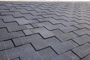 Asfalt çatı Zona arka plan üzerinde görünümü kapatın. Çatı kaplama çatı Zona-.