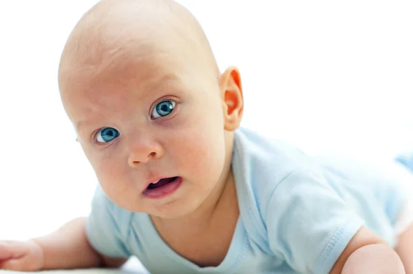 Gros Plan Portrait D Un Bebe Avec Langue Qui Sort Image Libre De Droit Par Teraberb C