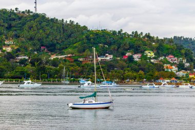 Yelkenli yelken olmadan