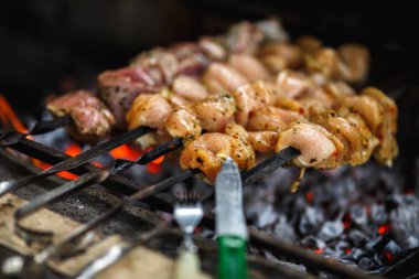 Barbekü barbekü et kavrulmuş
