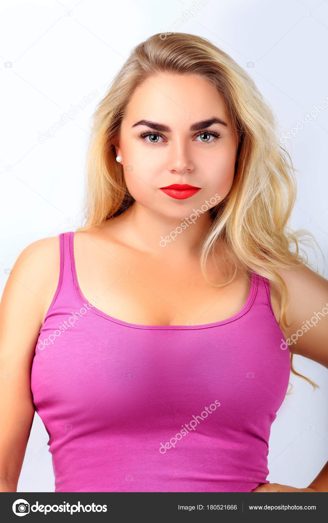 Hottest women of babestation Plump shaved puusy