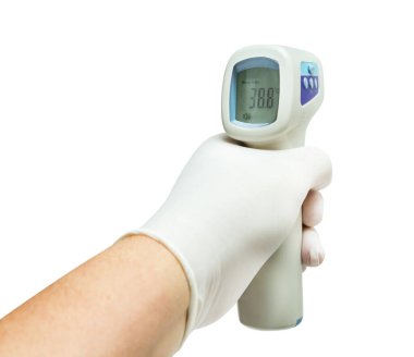 Çok yüksek tehlikeli ateş Isometric Tıbbi Kızılötesi Termometre Sıcaklık Ölçüm Cihazı beyaz arka planda elle izole edilmiş doktorlarda