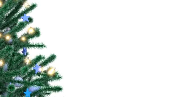 Gedecoreerde Kerstboom Met Sprankelende Lichte Slinger Ballen Sterren Geïsoleerd Witte — Stockvideo