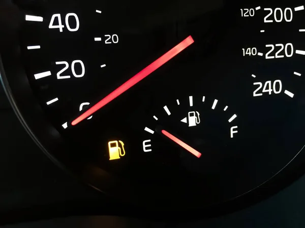 Close-up View of an Empty Fuel Gauge — Stock Photo, Image