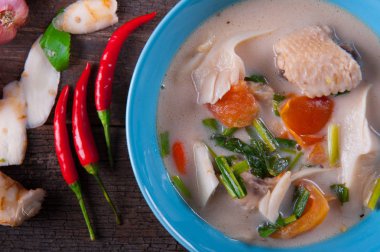 Tay tavuk Hindistan cevizi çorba Tom Kha Gai