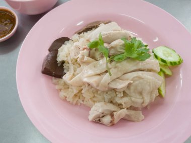 Hainanese tavuklu pilav