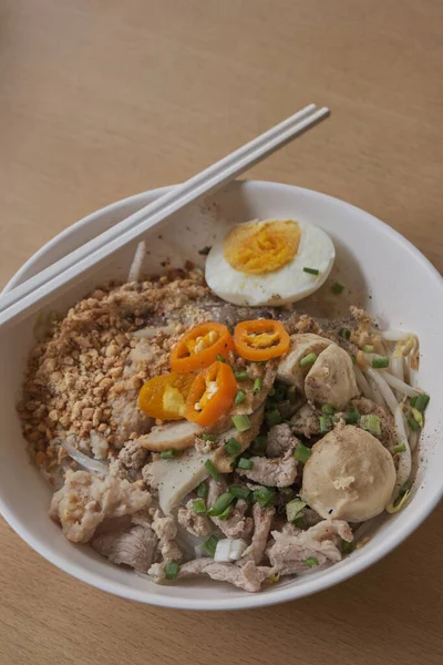Rice Noodles Tom Yum Pork Fish Ball White Bowl Table — Stock Photo, Image