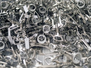 Birçok metal tirbuşon, arka plan
