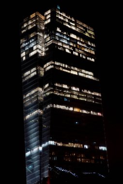 29.11.2018. İsrail. Tel Aviv 'de. Eski ve yeni şehir mimarisi 