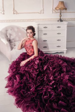 Menekşe gelinlik gelin