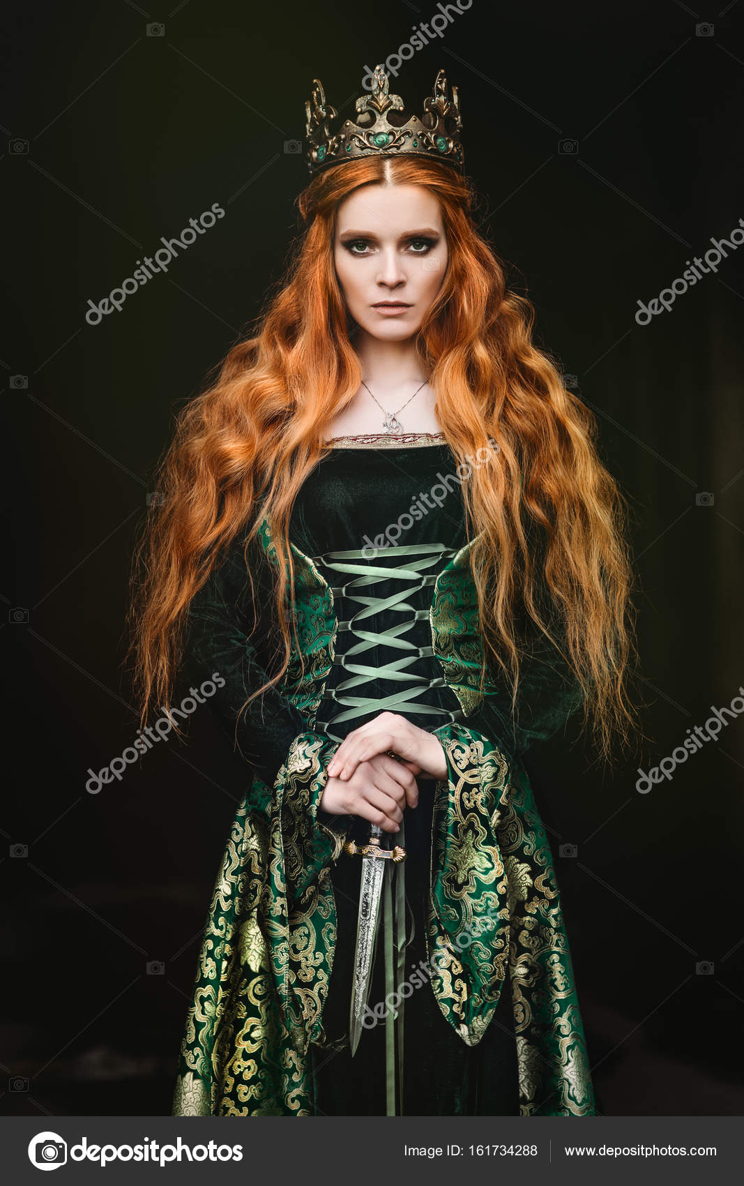 medival dress