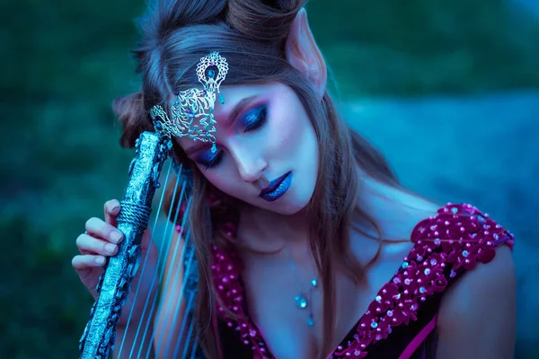 Bella giovane elfo donna — Foto Stock