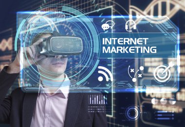 Ekonomi, teknoloji, Internet ve ağ kavramı. Genç busine