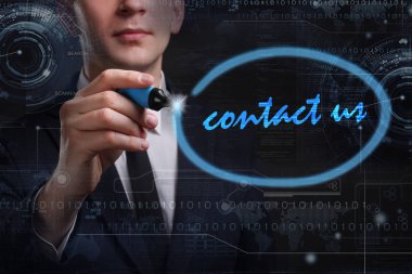 Ekonomi, teknoloji, Internet ve ağ kavramı. Genç busine