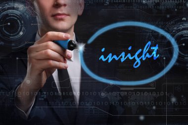 Ekonomi, teknoloji, Internet ve ağ kavramı. Genç busine