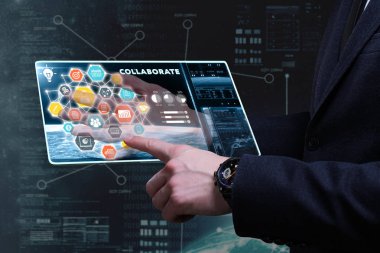 Ekonomi, teknoloji, Internet ve ağ kavramı. Genç busine