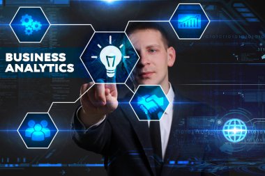 Ekonomi, teknoloji, Internet ve ağ kavramı. Genç busine