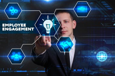 Ekonomi, teknoloji, Internet ve ağ kavramı. Genç busine