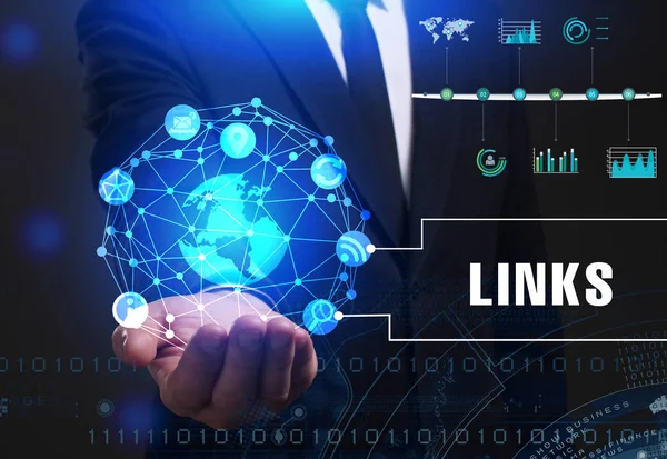 Ekonomi, teknoloji, Internet ve ağ kavramı. Genç busine