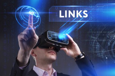 Ekonomi, teknoloji, Internet ve ağ kavramı. Genç busine