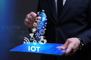 Ekonomi, teknoloji, Internet ve ağ kavramı. Genç busine