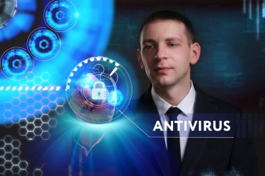 Ekonomi, teknoloji, Internet ve ağ kavramı. Genç busine