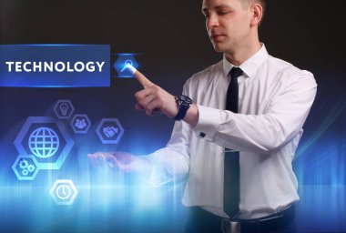 Ekonomi, teknoloji, Internet ve ağ kavramı. Genç busine