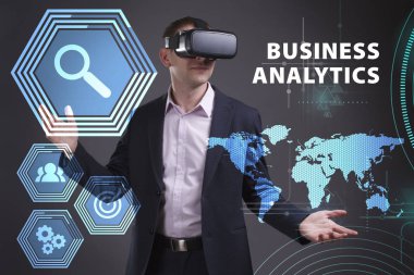 Ekonomi, teknoloji, Internet ve ağ kavramı. Genç busine